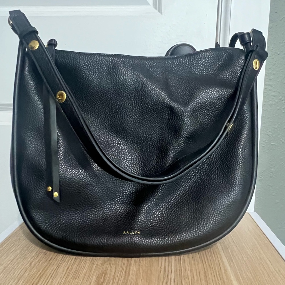 Black Leather Hobo Bag - Classic Everyday Shoulder Bag - Picture 8 of 14